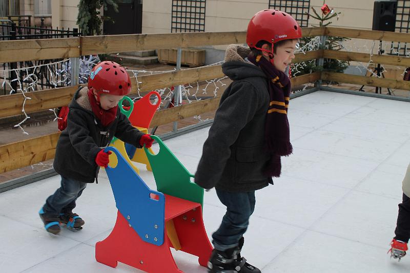 2013-12-28 La patinoire, le trio 014.JPG